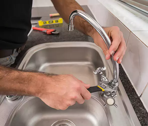 Local Experts for Faucet Repair in Simi Valley, CA:Schedule Affordable Faucet Repair Services with Us